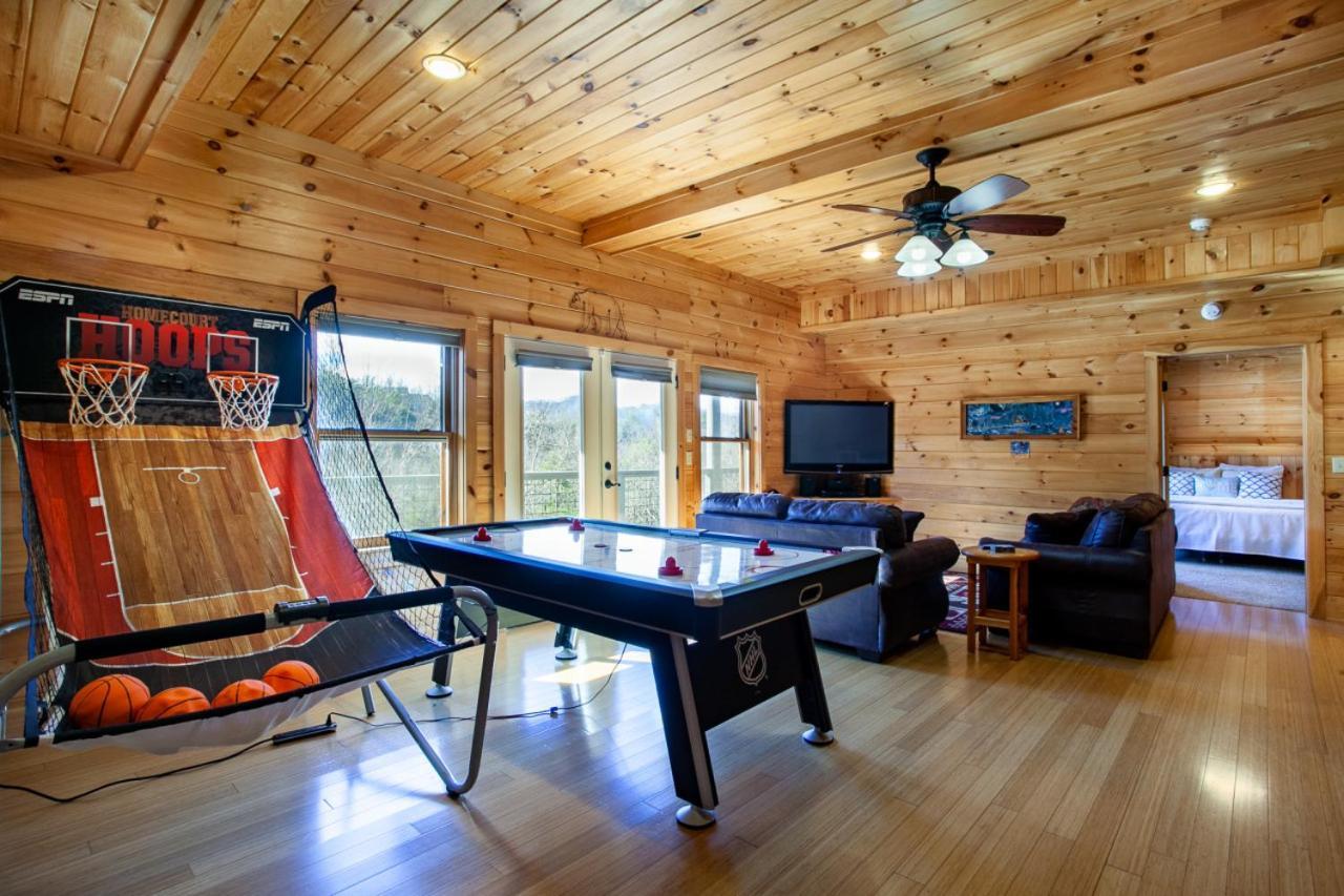 Black Bear Reserve - Mtn View, Hot Tub, Game Room Sevierville Zewnętrze zdjęcie